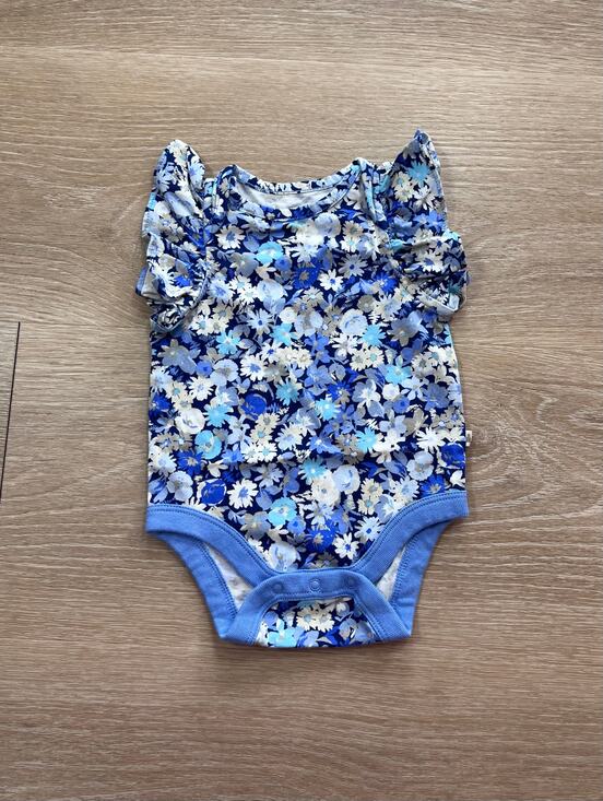 GAP Other - Gap Sleeveless Ruffle Bodysuit - 0-3 months